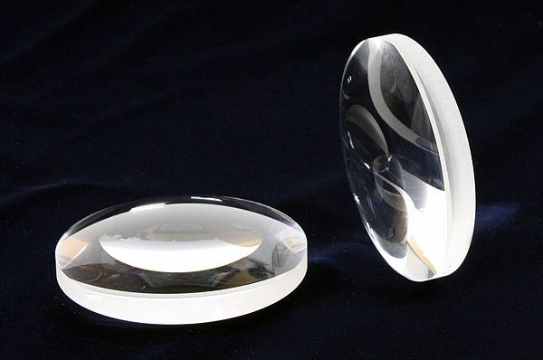 Double convex spherical lens